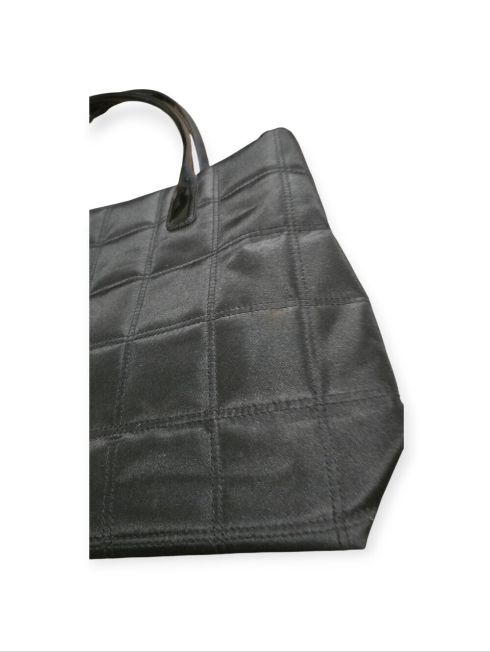 Givenchy Parfums tote bag in black quilted nylon with patent leather handles. - Picture 4 of 10